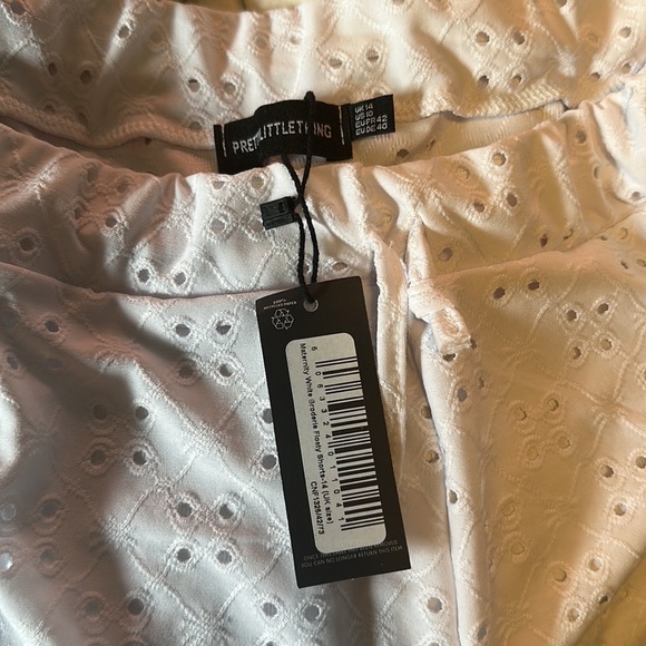 Maternity Eyelet Floaty Shorts - Picture 6 of 7